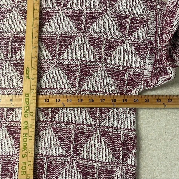 John Weitz Maroon Kint Pullover Medium Sweater Made in USA Y2K Triangular Print - Picture 9 of 10